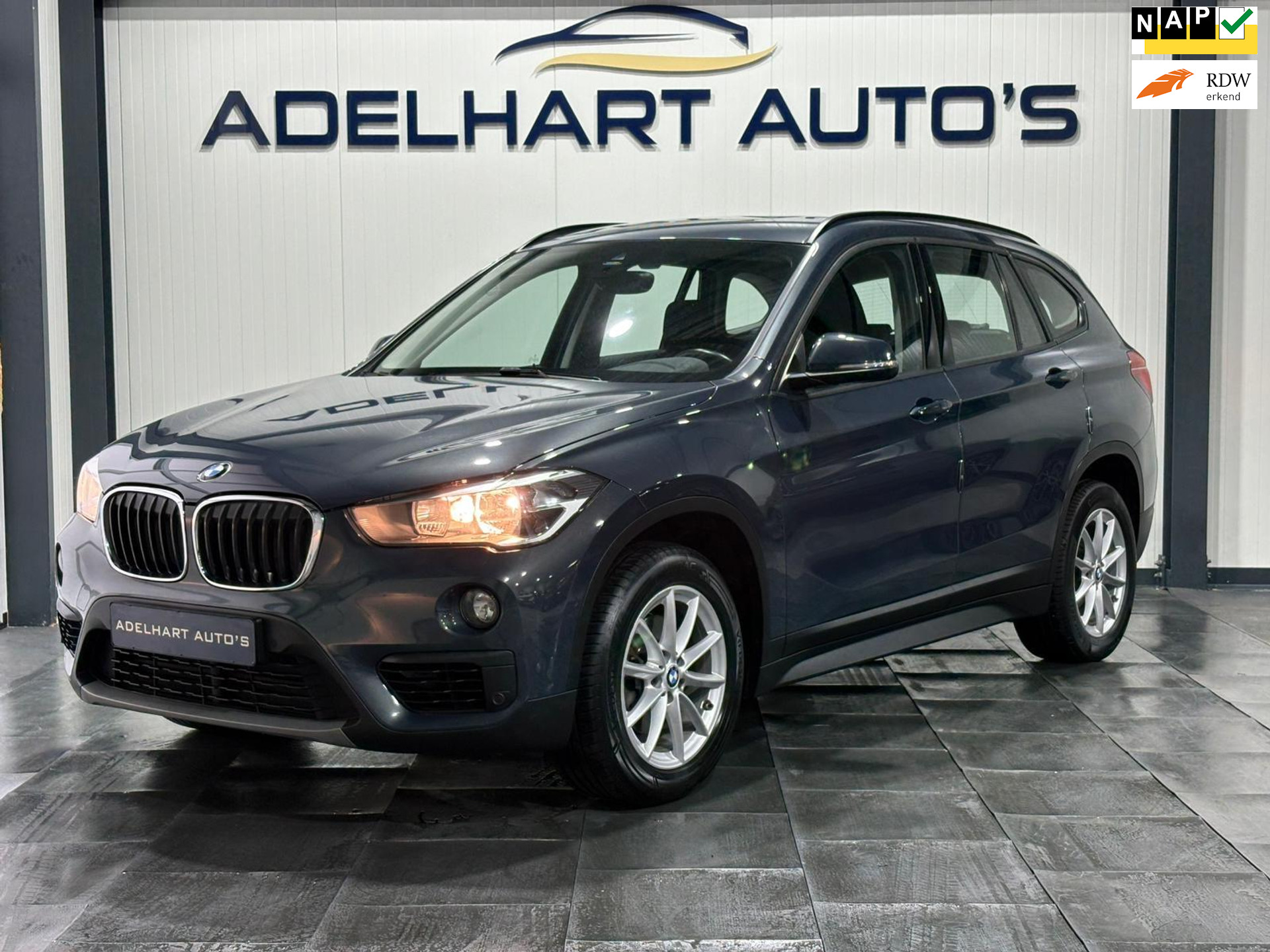 BMW X1 SDrive18i Automaat / Navigatie full map / Cruise control / Climate Control / etc.. 47739081-0.jpg | Adelhart Auto's