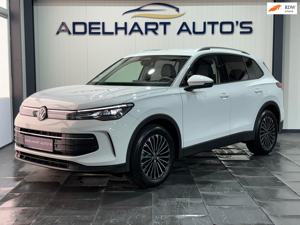 Volkswagen Tiguan 1.5 eTSI Life Edition Automaat / Navigatie full map / Camera / Cruise control / Climate control 47793057-0.jpg | Adelhart Auto's