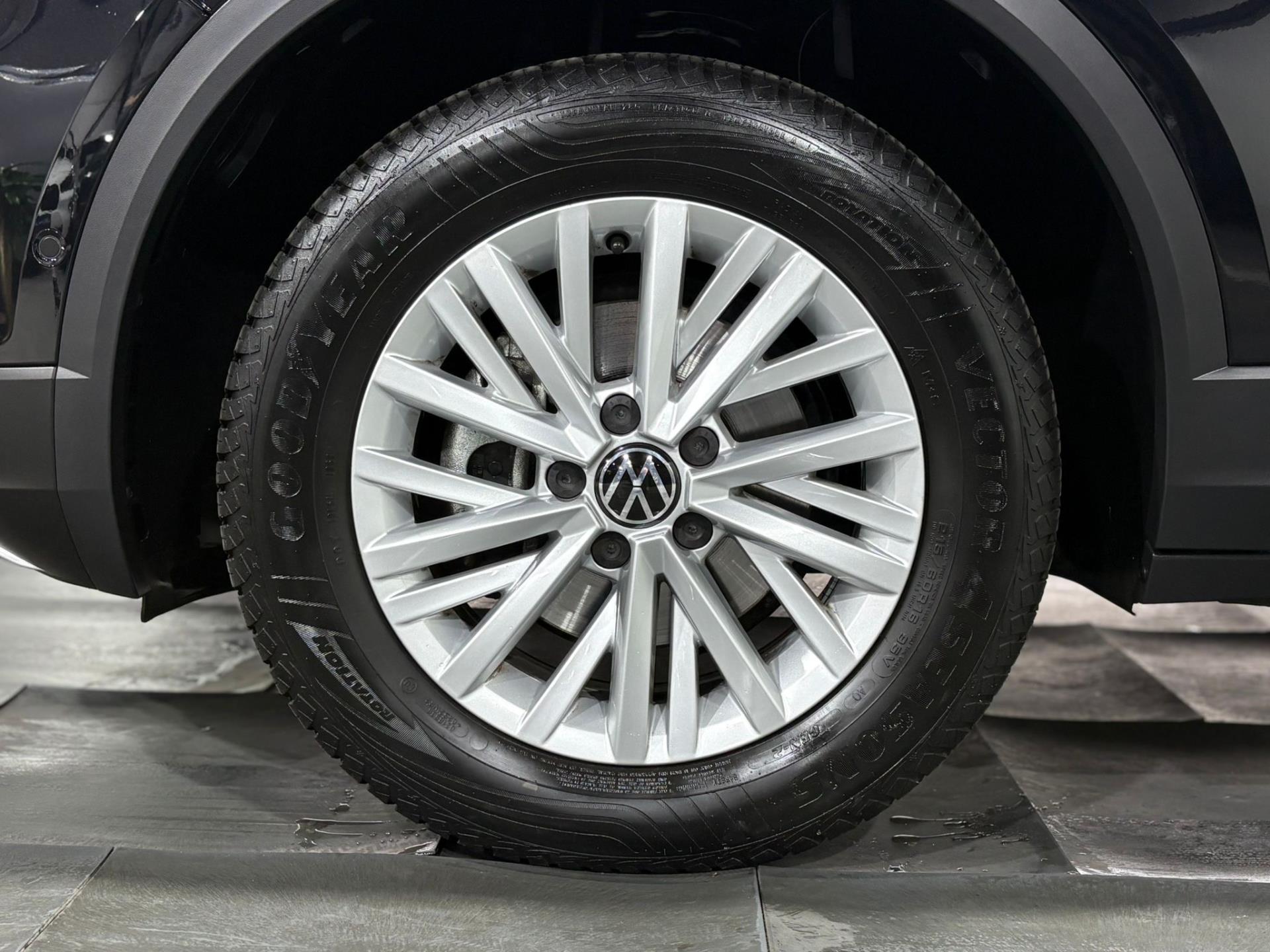 Volkswagen T-Roc 1.0 TSI Life / Navigatie full map / Apple CarPlay / Climate control / Parkeer sensoren 49027487-10.jpg | Adelhart Auto's