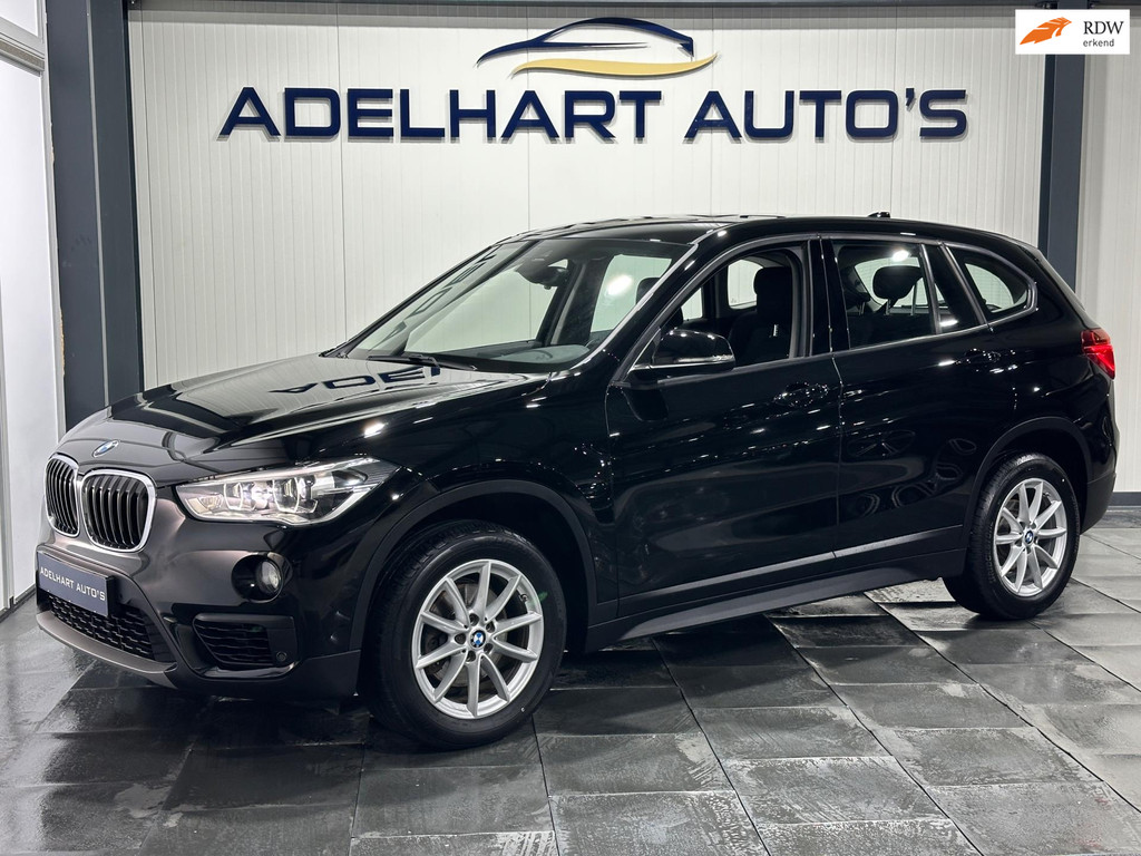 BMW X1 SDrive18i Executive / Navigatie full map / Cruise control / Climate control / Parkeer sensoren 49292468-0.jpg | Adelhart Auto's