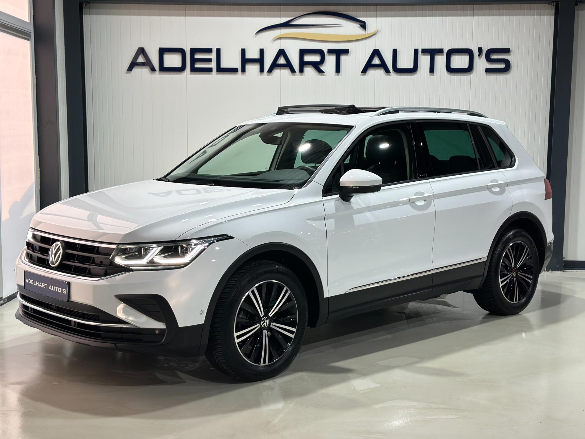 Volkswagen Tiguan 1.5 TSI Life 150 PK Automaat / Panorama dak / Navigatie full map / Adaptive Cruise / climate control 50563164-0.jpg | Adelhart Auto's
