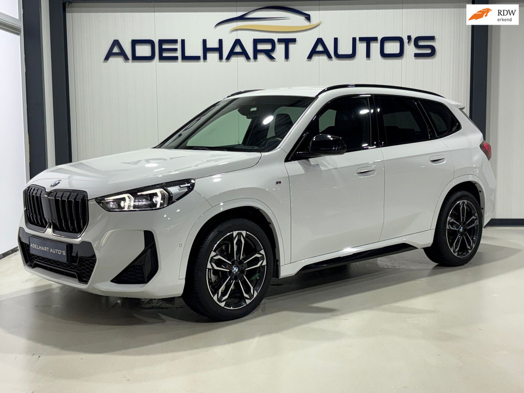BMW X1 SDrive20i M Sport 170 PK Head Up / Navigatie full map / Camera / Lederen interieur / Cruise control / etc.. 51946804-0.jpg | Adelhart Auto's