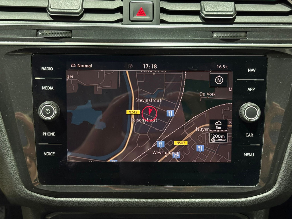 Volkswagen Tiguan Allspace 1.4 TSI R Line 150 PK / Panorama dak / Navigatie full map / Camera / Cruise control / Climate control 52116557-23.jpg | Adelhart Auto's