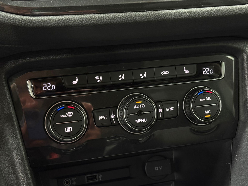 Volkswagen Tiguan Allspace 1.4 TSI R Line 150 PK / Panorama dak / Navigatie full map / Camera / Cruise control / Climate control 52116557-31.jpg | Adelhart Auto's