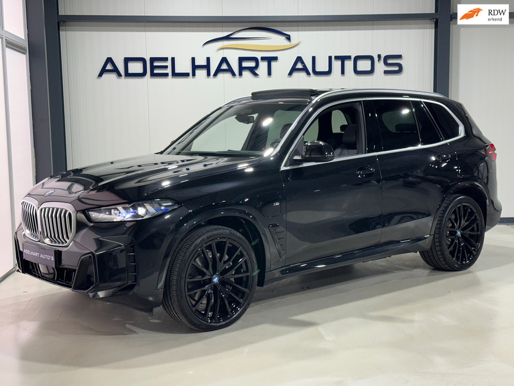 BMW X5 XDrive50e M Sport / Panorama dak / Head up / H&K / Luchtvering 52481032-0.jpg | Adelhart Auto's