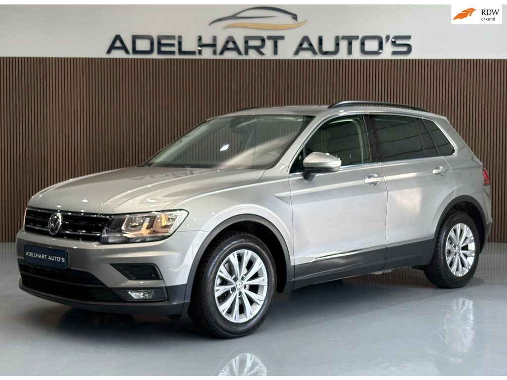 Volkswagen Tiguan 1.5 TSI Comfortline / Navigatie full map / Adaptive Cruise / Climate control / etc.. 52632407-0.jpg | Adelhart Auto's