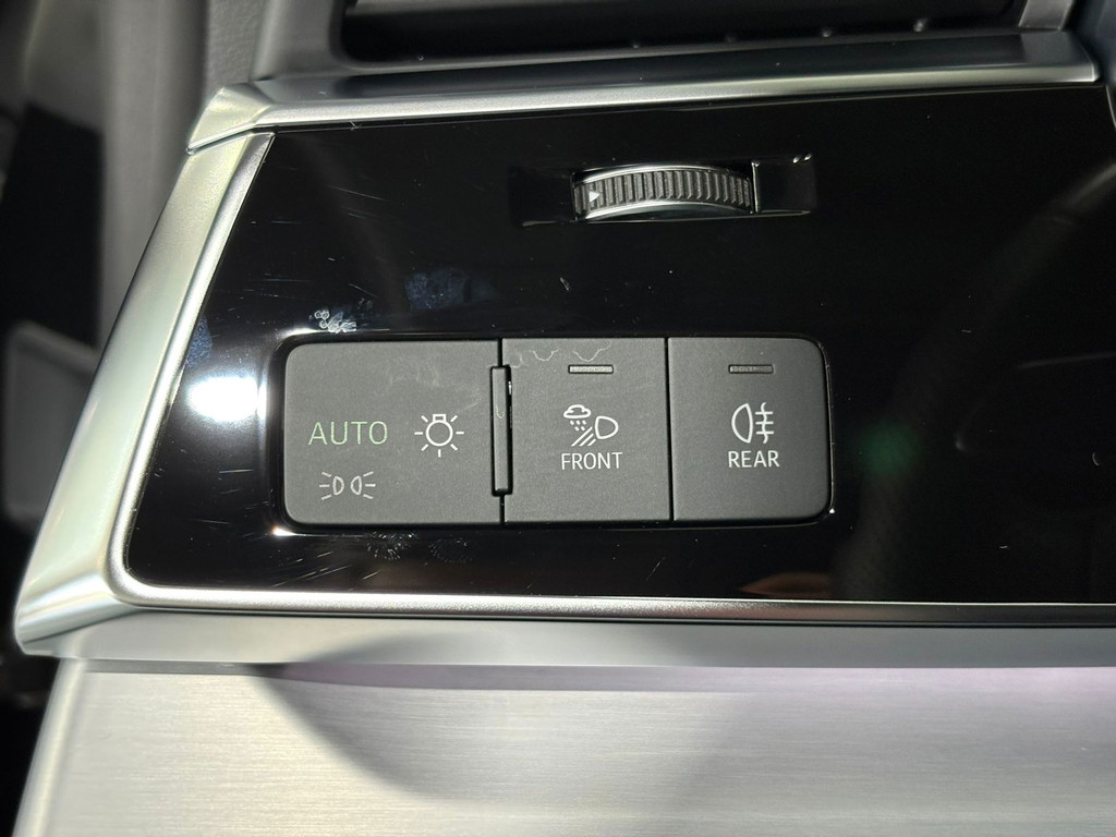 Audi Q8 55 TFSI e quattro Pro Line S Line / Lederen interieur / 360 Camera / Keyless / etc.. 52720257-24.jpg | Adelhart Auto's