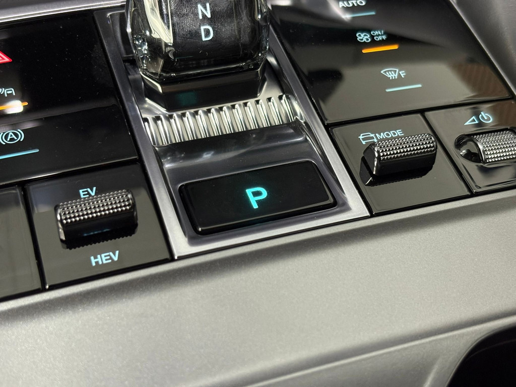 BYD SEAL U 1.5 DM-i FWD Boost Automaat / Panorama dak / Navigatie full map / 360 Camera / Adaptive Cruise / Keyless 53740952-32.jpg | Adelhart Auto's