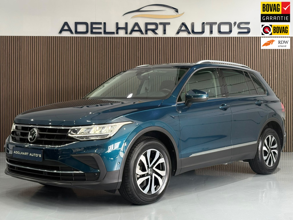 Volkswagen Tiguan 1.5 TSI Elegance Automaat / Navigatie full map / Camera / Adaptive Cruise / Climate control 55120547-0.jpg | Adelhart Auto's