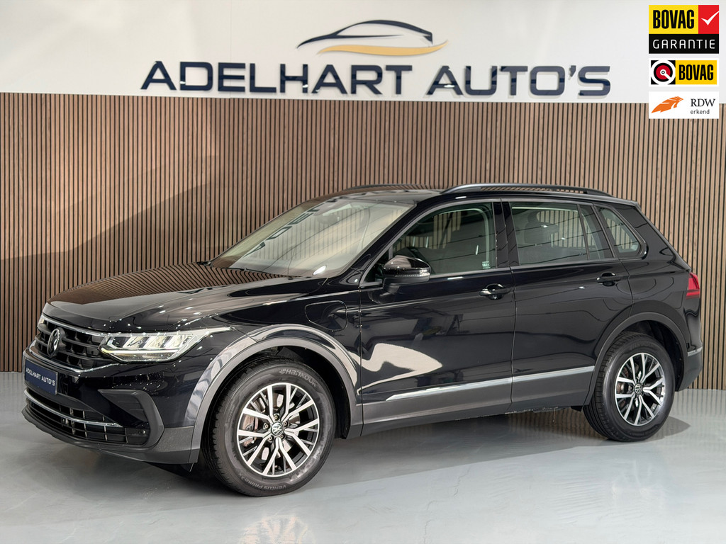 Volkswagen Tiguan 1.4 TSI eHybrid Automaat / Navigatie full map / Climate control / Cruise control / etc.. 56013670-0.jpg | Adelhart Auto's