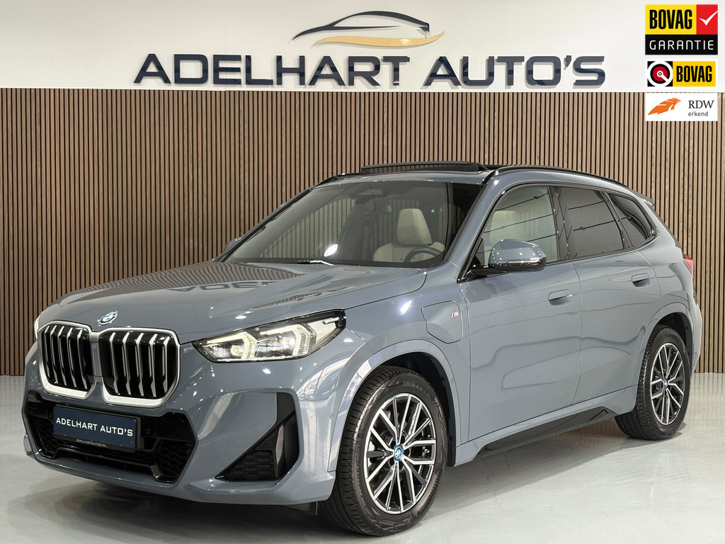 BMW X1 XDrive30e M Sport 326 PK Automaat / Panorama dak / Lederen interieur / Navigatie full map / Harman Kardon / full option 56571087-0.jpg | Adelhart Auto's