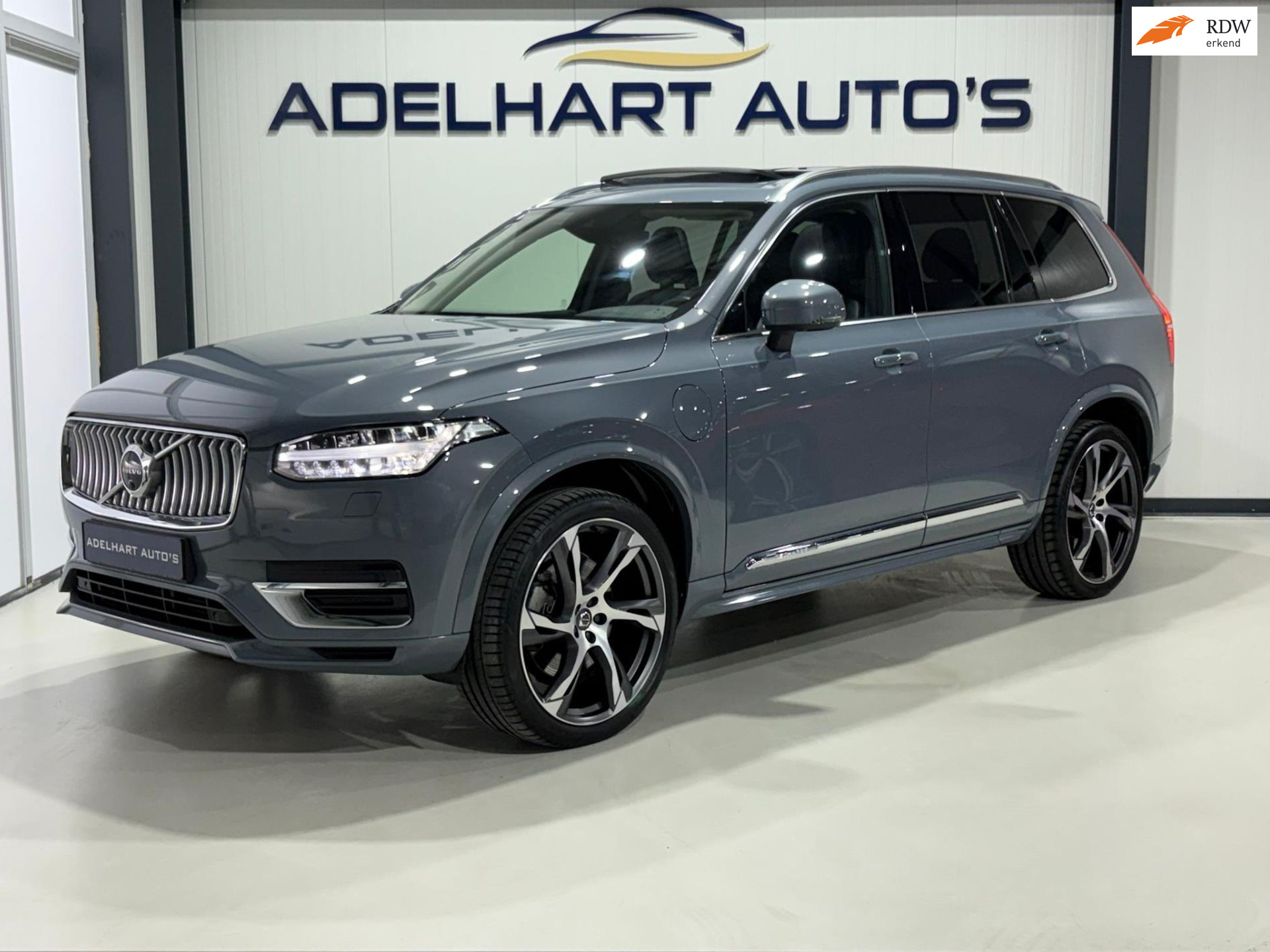 Volvo XC90 2.0 T8 Recharge AWD Inscription 7 pers. / Panorama dak / Lederen interieur / Elektrische stoelen / full option 50298155-0.jpg | Adelhart Auto's